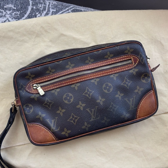 Authentic Louis Vuitton Dragonne GM clutch - Picture 1 of 11
